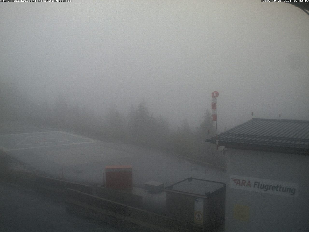Archiv Foto Webcam Hubschrauberlandeplatz Nassfeld