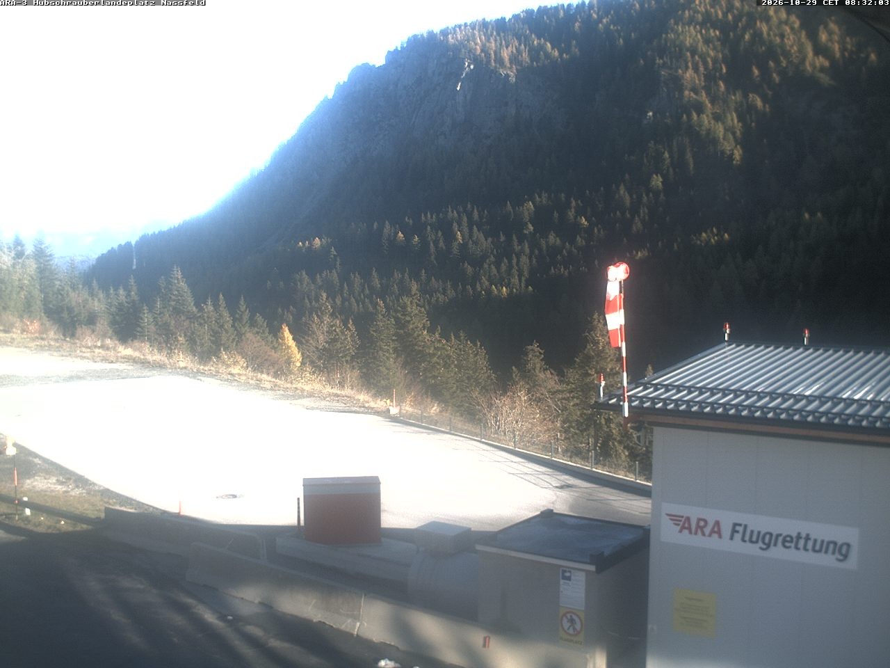 Archiv Foto Webcam Hubschrauberlandeplatz Nassfeld
