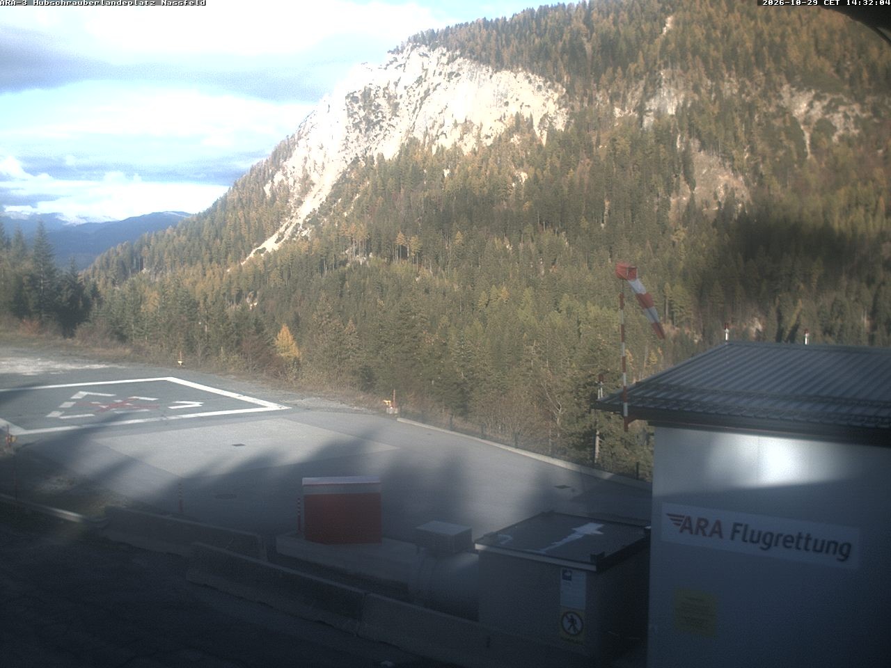 Archiv Foto Webcam Hubschrauberlandeplatz Nassfeld