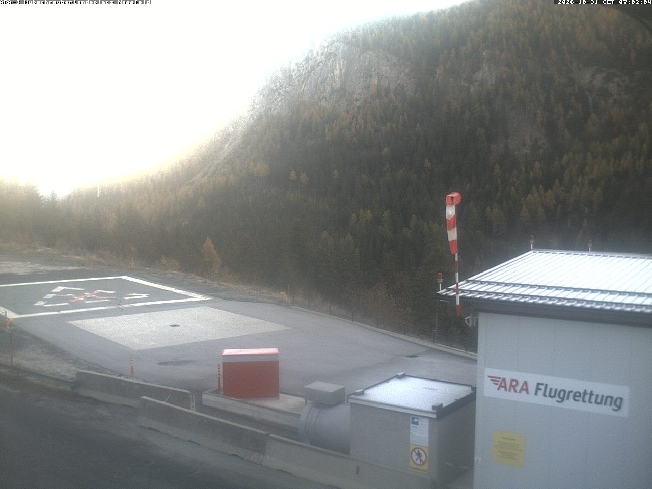Archiv Foto Webcam Hubschrauberlandeplatz Nassfeld