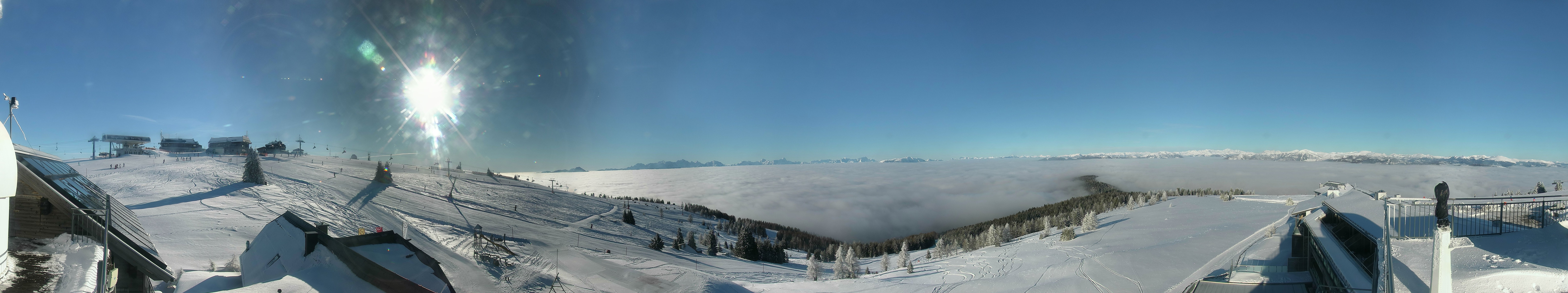 Archived image Webcam Mountain inn / hotel Pacheiner (Gerlitzen)