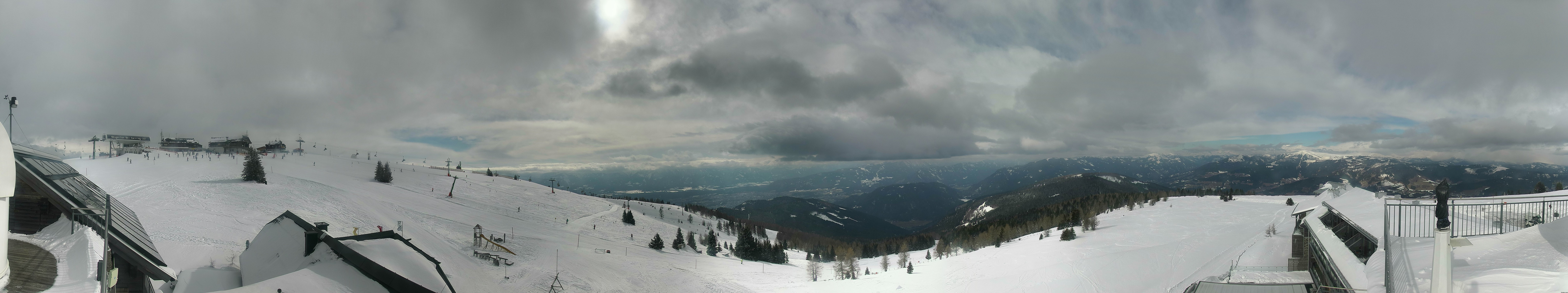 Archiv Foto Webcam Gerlitzen: Alpinhotel Pacheiner