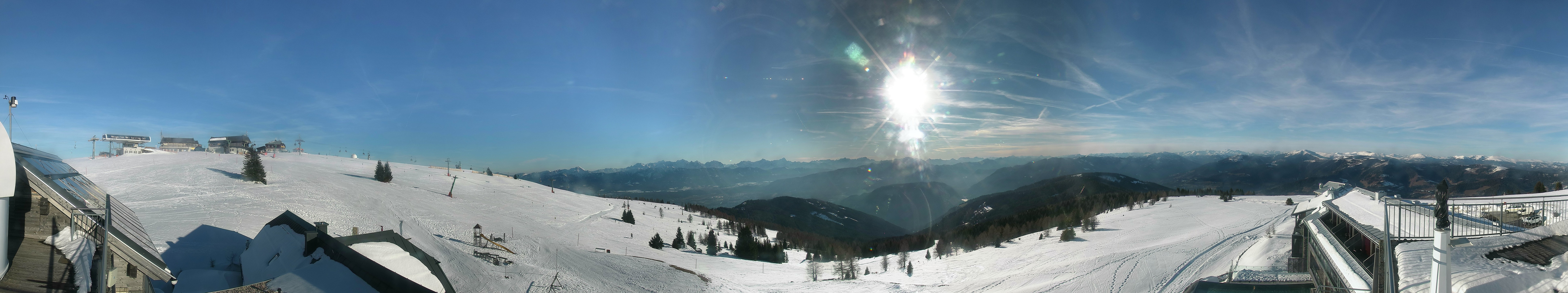 Archived image Webcam Mountain inn / hotel Pacheiner (Gerlitzen)