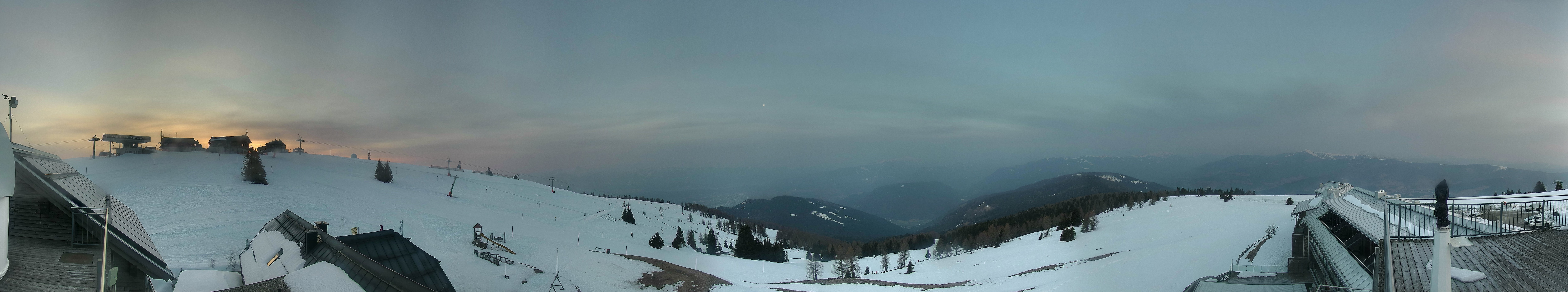 Archiv Foto Webcam Gerlitzen: Alpinhotel Pacheiner