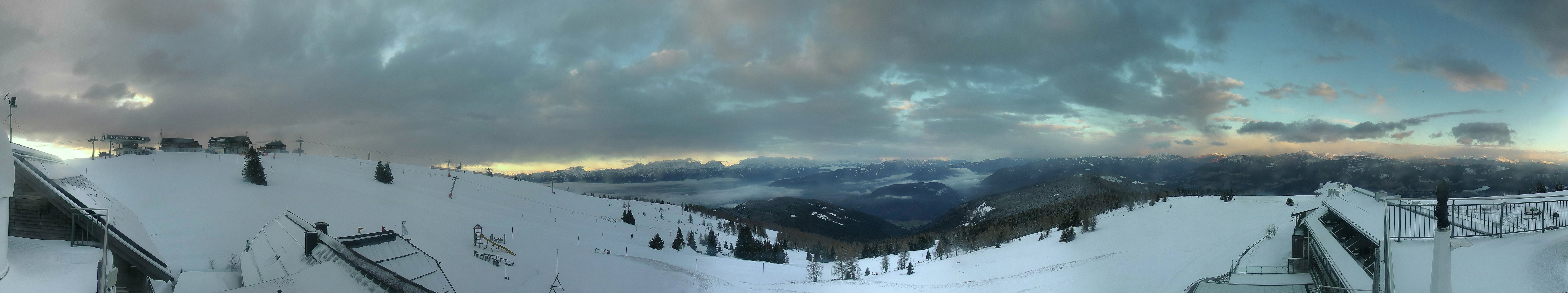 Archiv Foto Webcam Gerlitzen: Alpinhotel Pacheiner