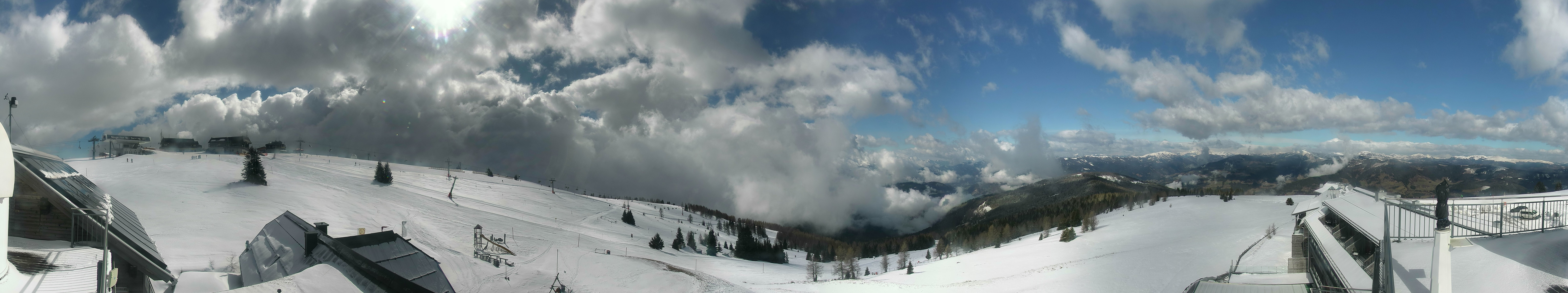 Archiv Foto Webcam Gerlitzen: Alpinhotel Pacheiner