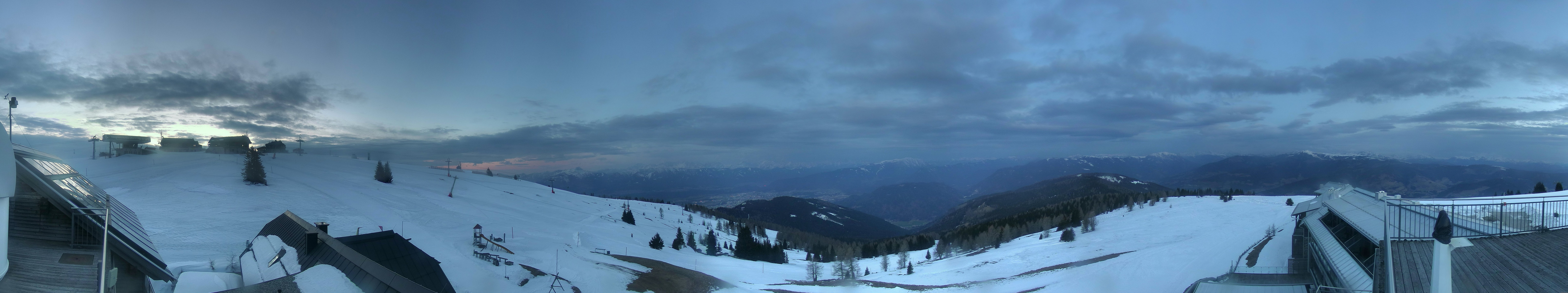 Archiv Foto Webcam Gerlitzen: Alpinhotel Pacheiner