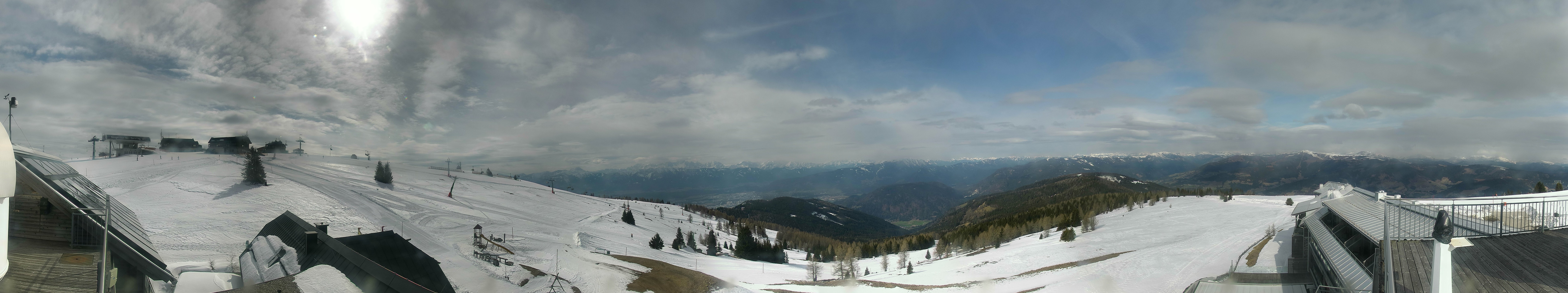 Archiv Foto Webcam Gerlitzen: Alpinhotel Pacheiner