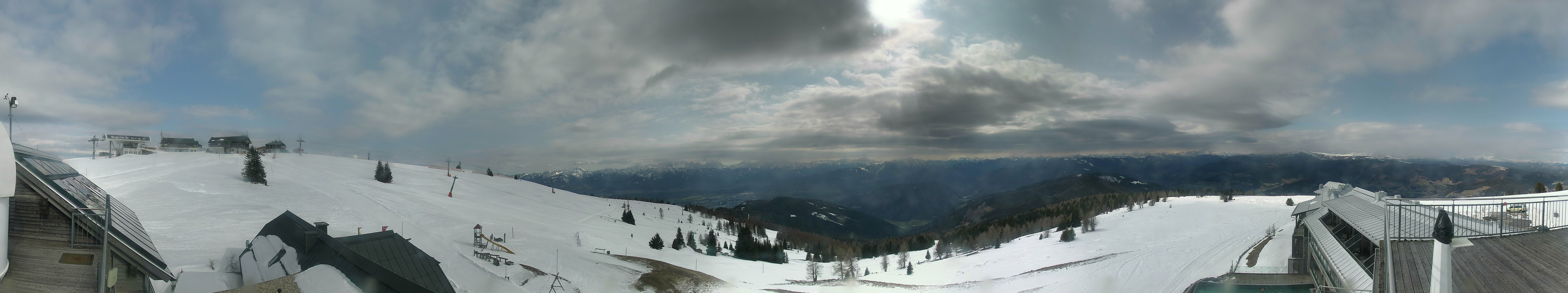 Archiv Foto Webcam Gerlitzen: Alpinhotel Pacheiner