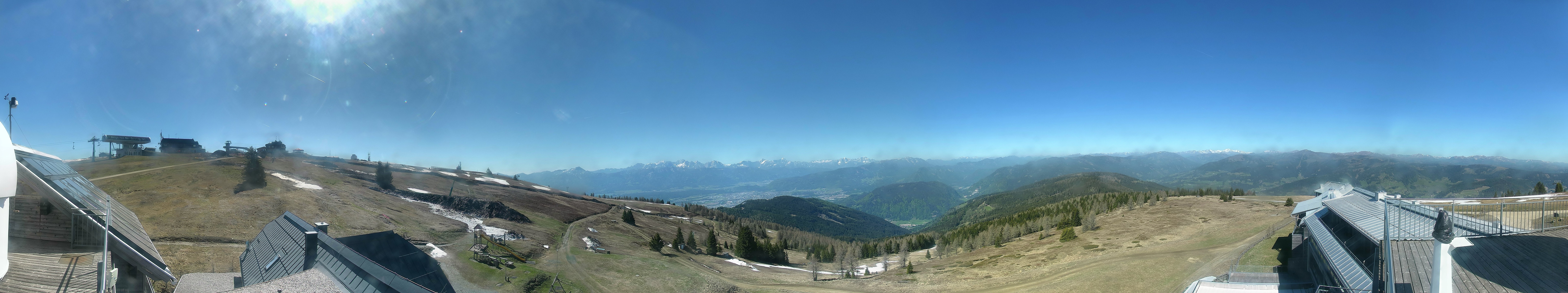 Archived image Webcam Mountain inn / hotel Pacheiner (Gerlitzen)