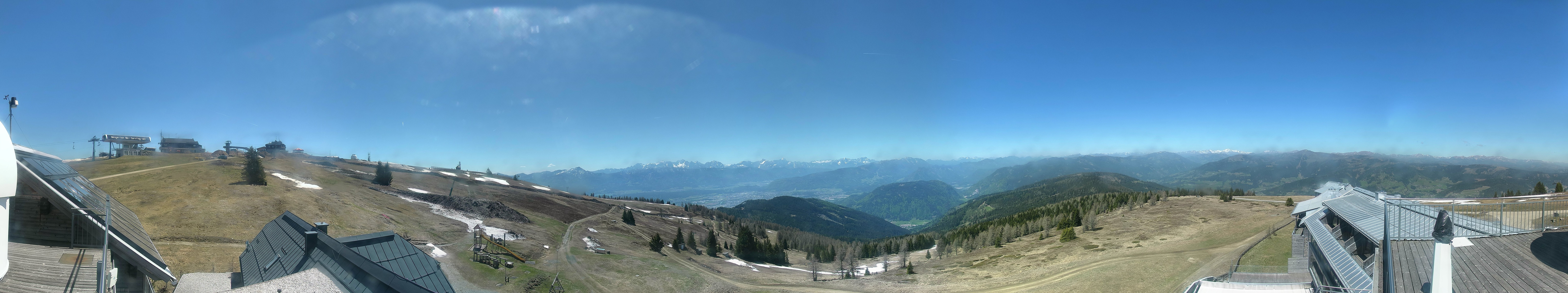 Archived image Webcam Mountain inn / hotel Pacheiner (Gerlitzen)
