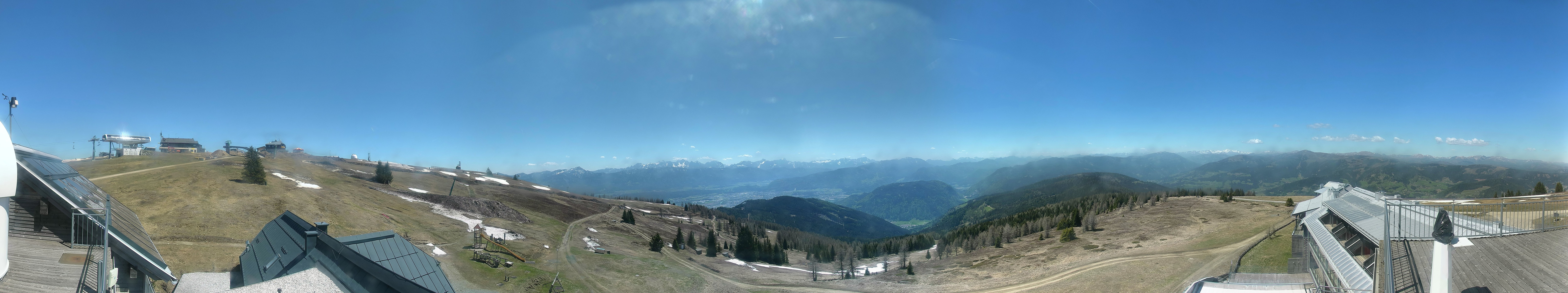 Archived image Webcam Mountain inn / hotel Pacheiner (Gerlitzen)