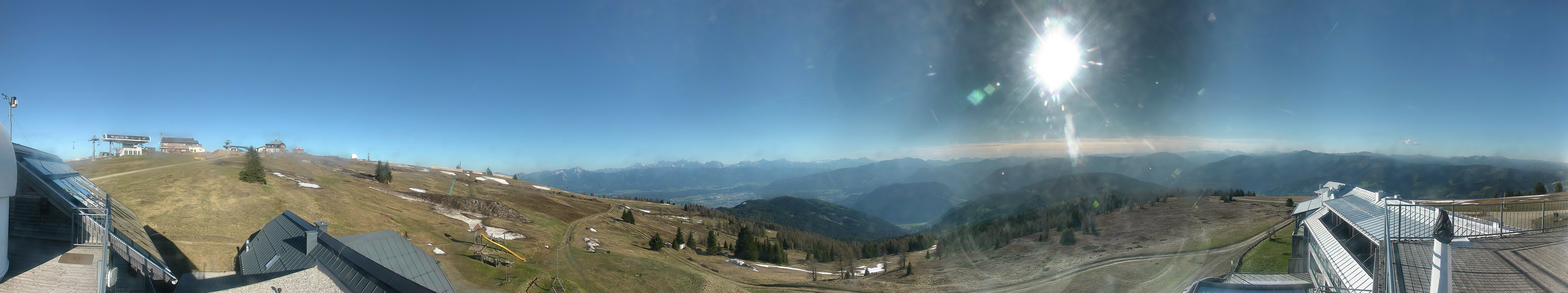 Archived image Webcam Mountain inn / hotel Pacheiner (Gerlitzen)
