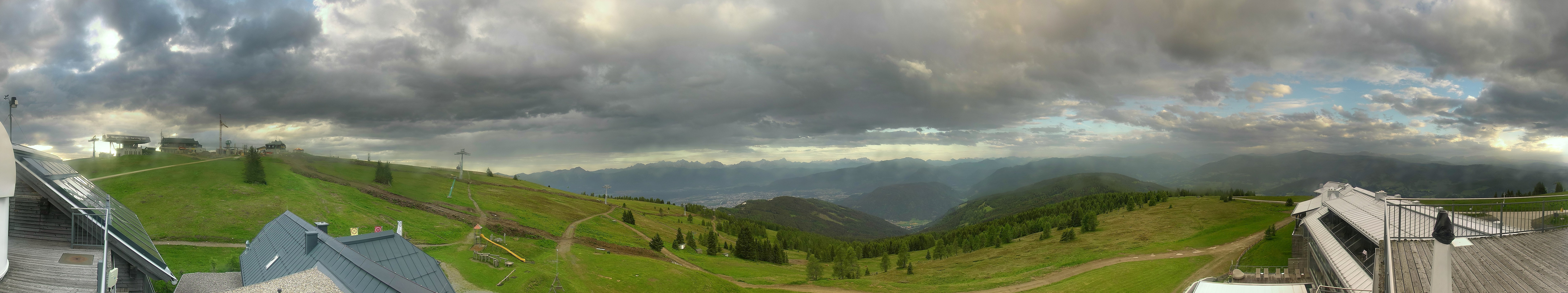 Archiv Foto Webcam Gerlitzen: Alpinhotel Pacheiner