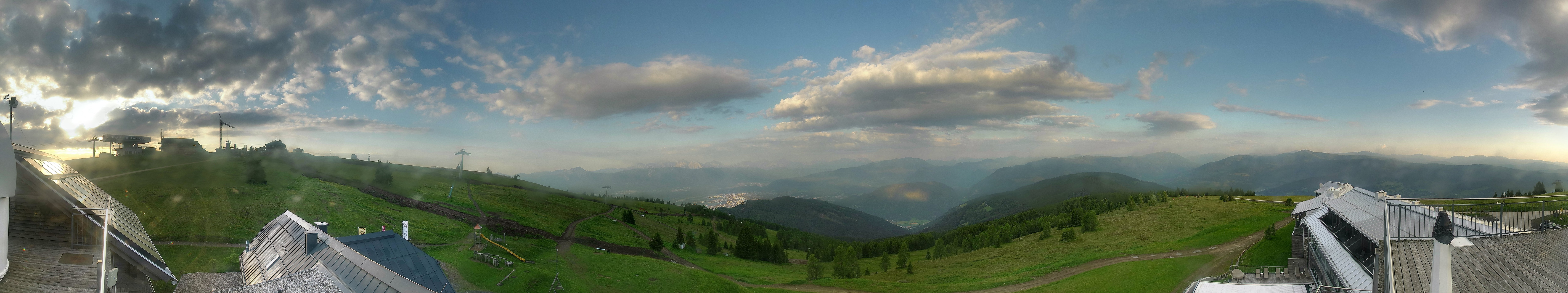 Archiv Foto Webcam Gerlitzen: Alpinhotel Pacheiner
