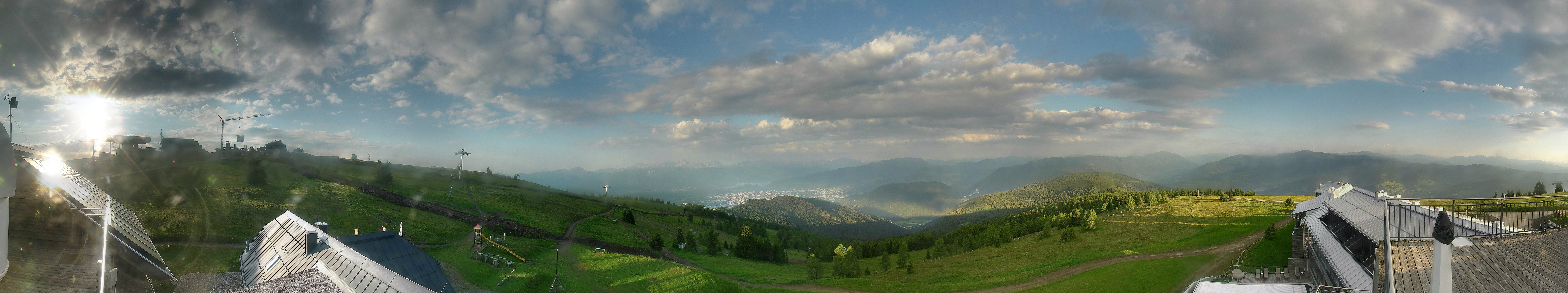 Archiv Foto Webcam Gerlitzen: Alpinhotel Pacheiner