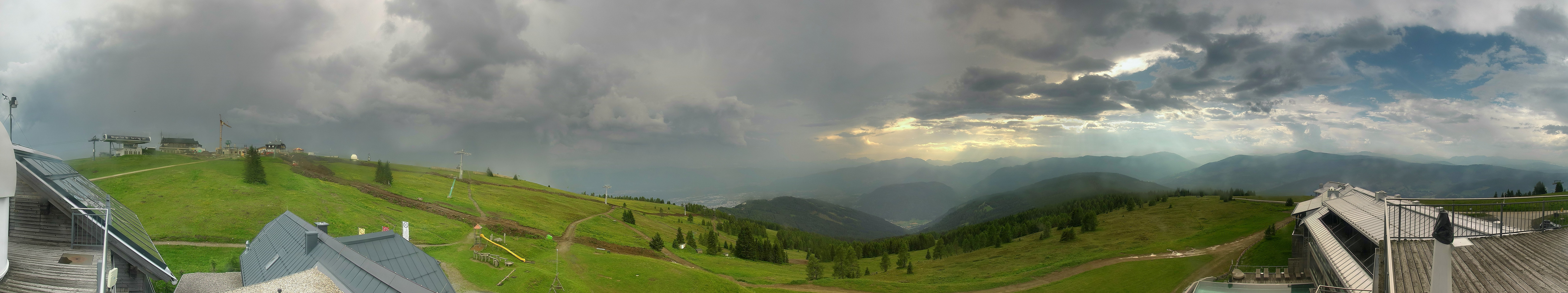 Archiv Foto Webcam Gerlitzen: Alpinhotel Pacheiner