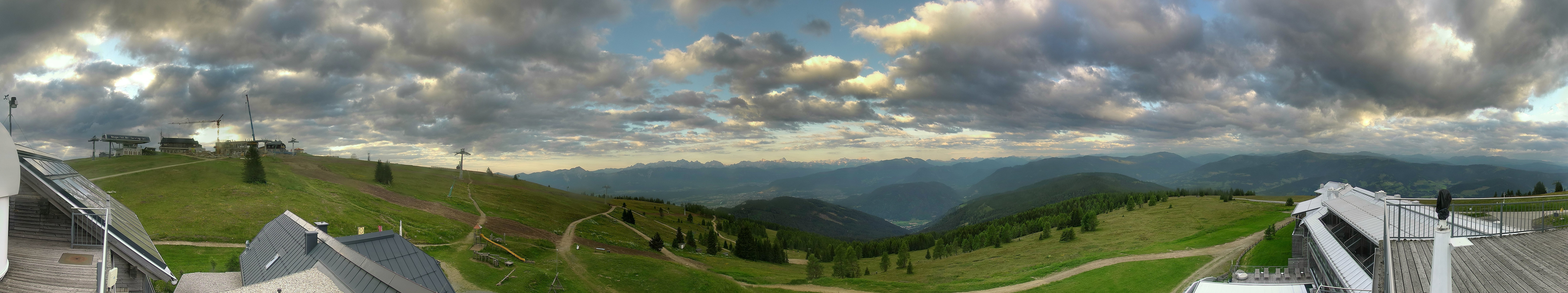 Archiv Foto Webcam Gerlitzen: Alpinhotel Pacheiner
