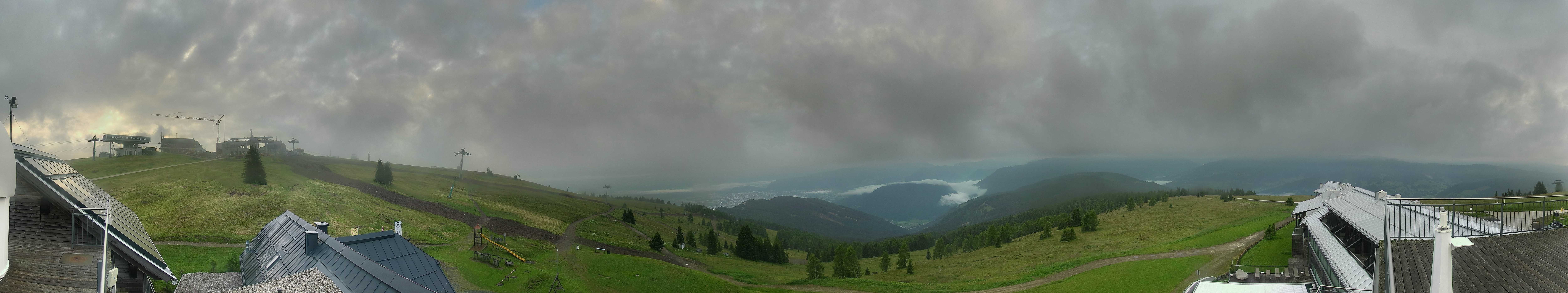Archived image Webcam Mountain inn / hotel Pacheiner (Gerlitzen)