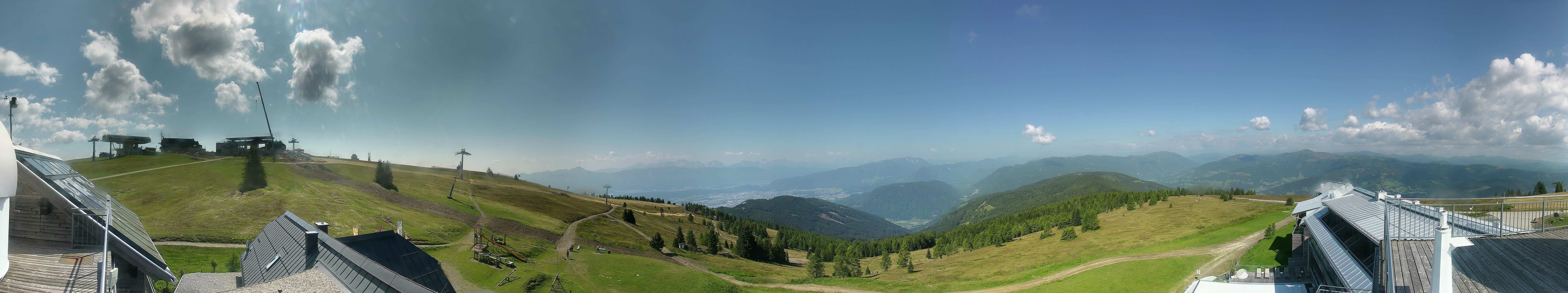 Archived image Webcam Mountain inn / hotel Pacheiner (Gerlitzen)