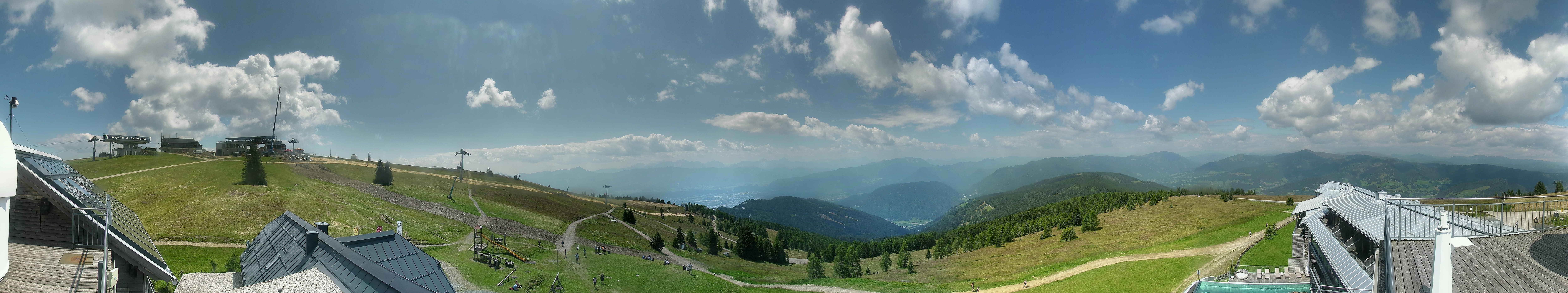 Archived image Webcam Mountain inn / hotel Pacheiner (Gerlitzen)