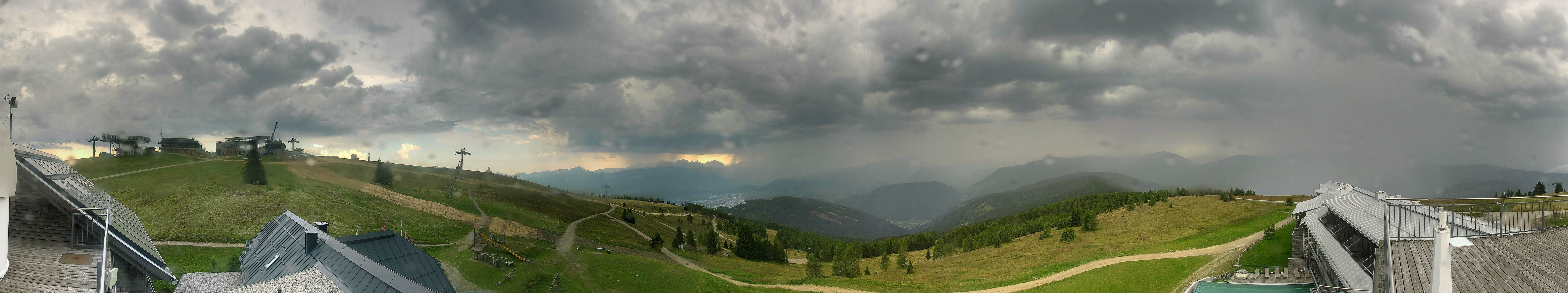 Archiv Foto Webcam Gerlitzen: Alpinhotel Pacheiner