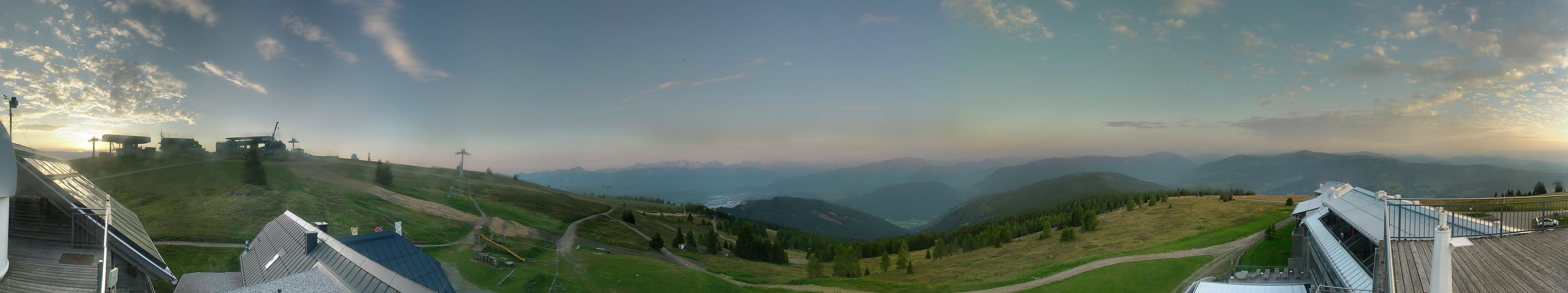 Archiv Foto Webcam Gerlitzen: Alpinhotel Pacheiner