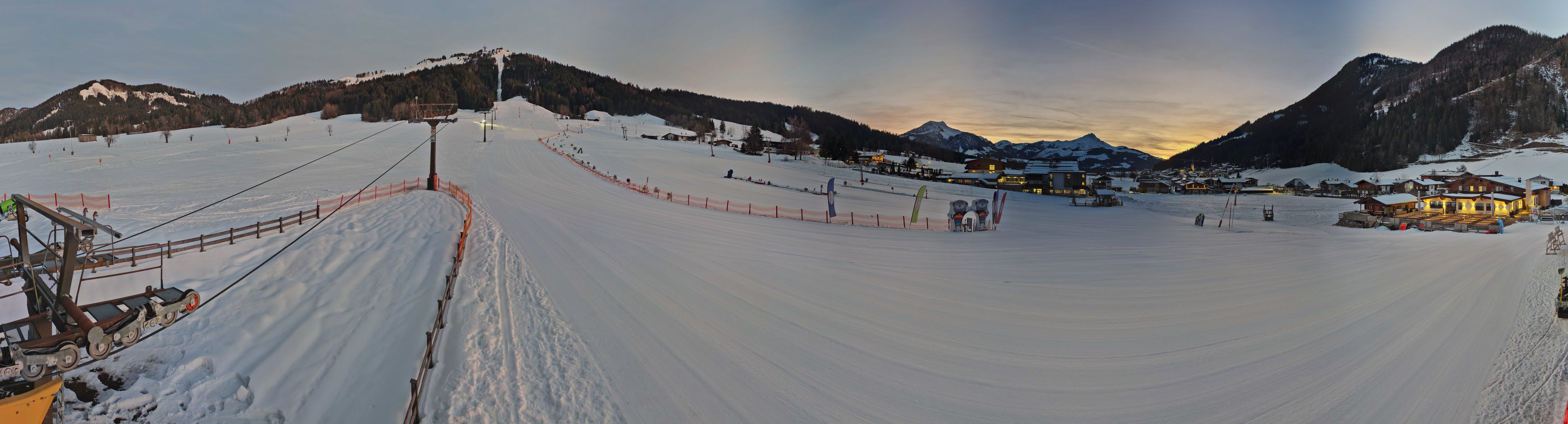 Archived image Webcam Valley station Pillersee