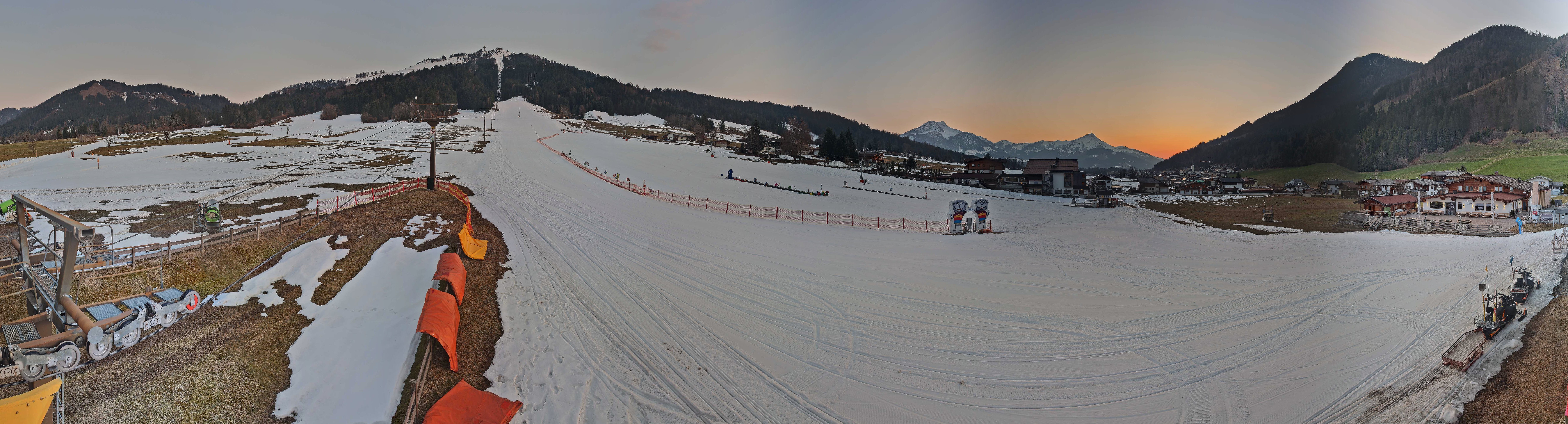 Archived image Webcam Valley station Pillersee