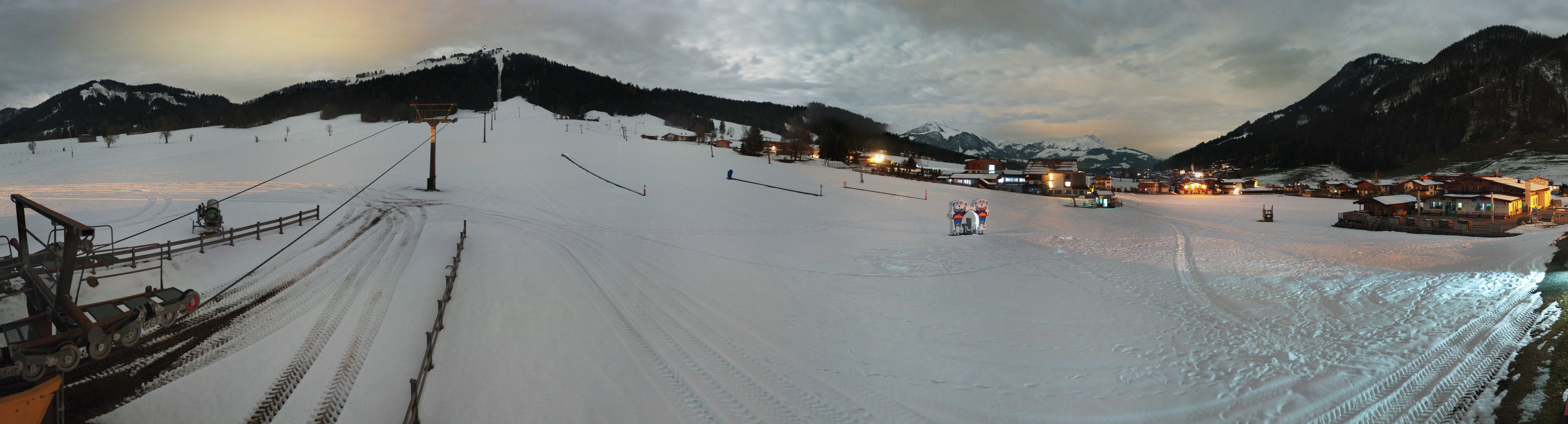 Archived image Webcam Valley station Pillersee