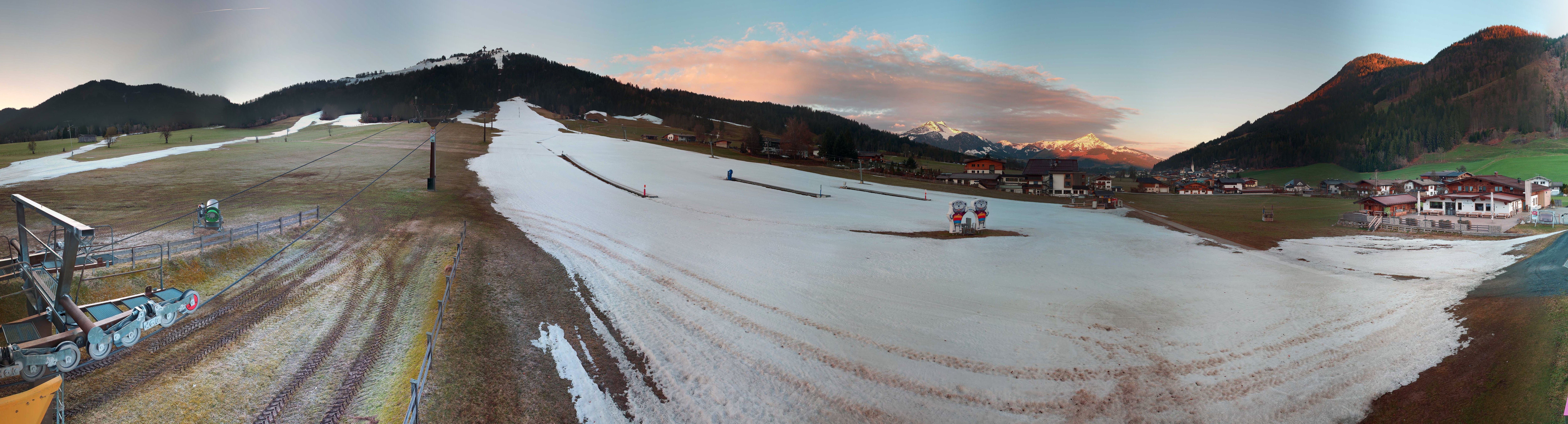 Archived image Webcam Valley station Pillersee