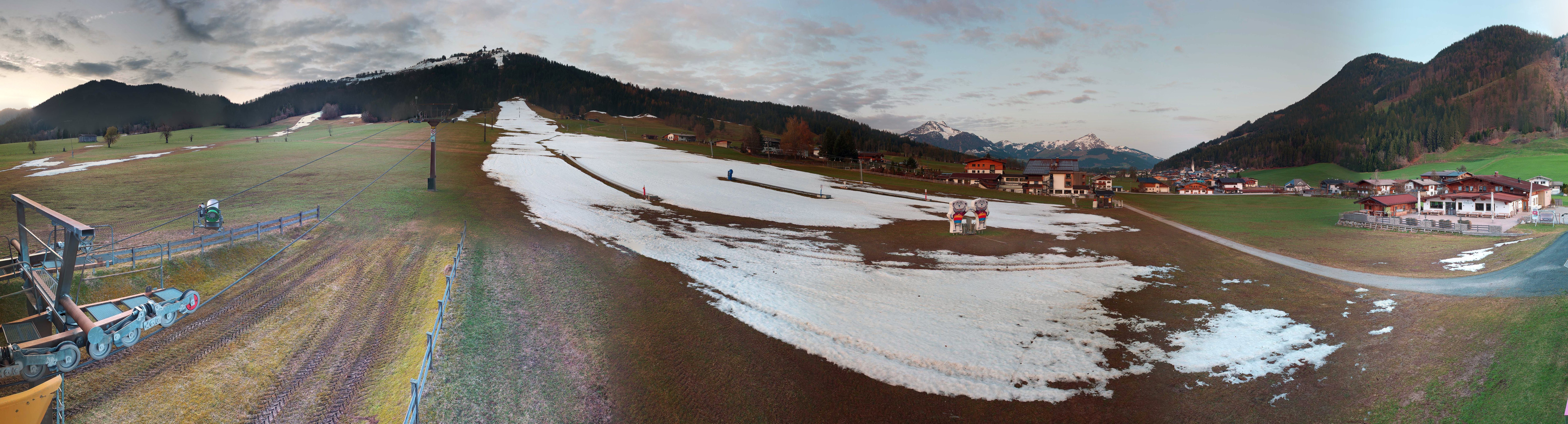 Archived image Webcam Valley station Pillersee