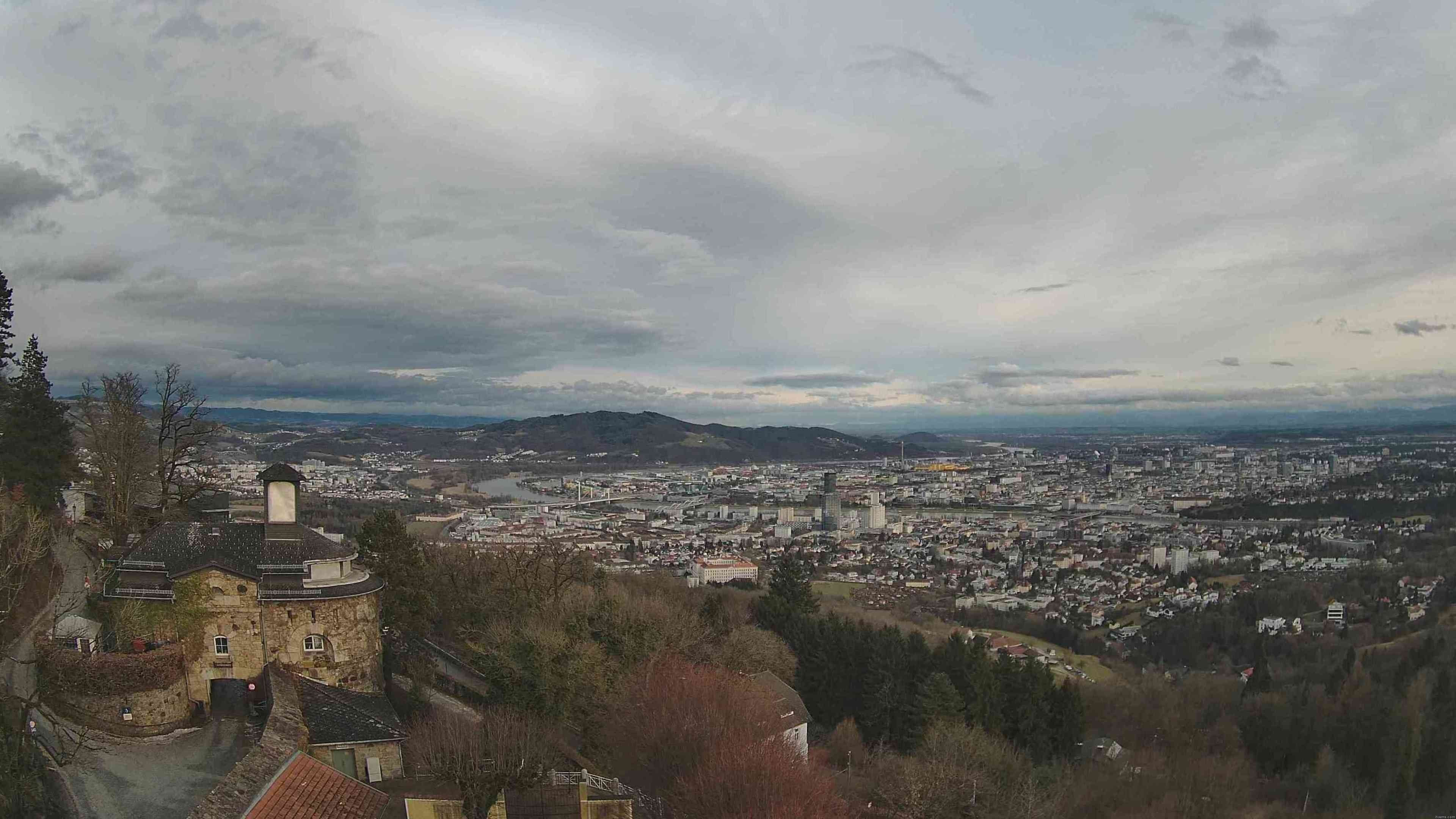 Archiv Foto Webcam Linz: Hauptplatz und Altstadt