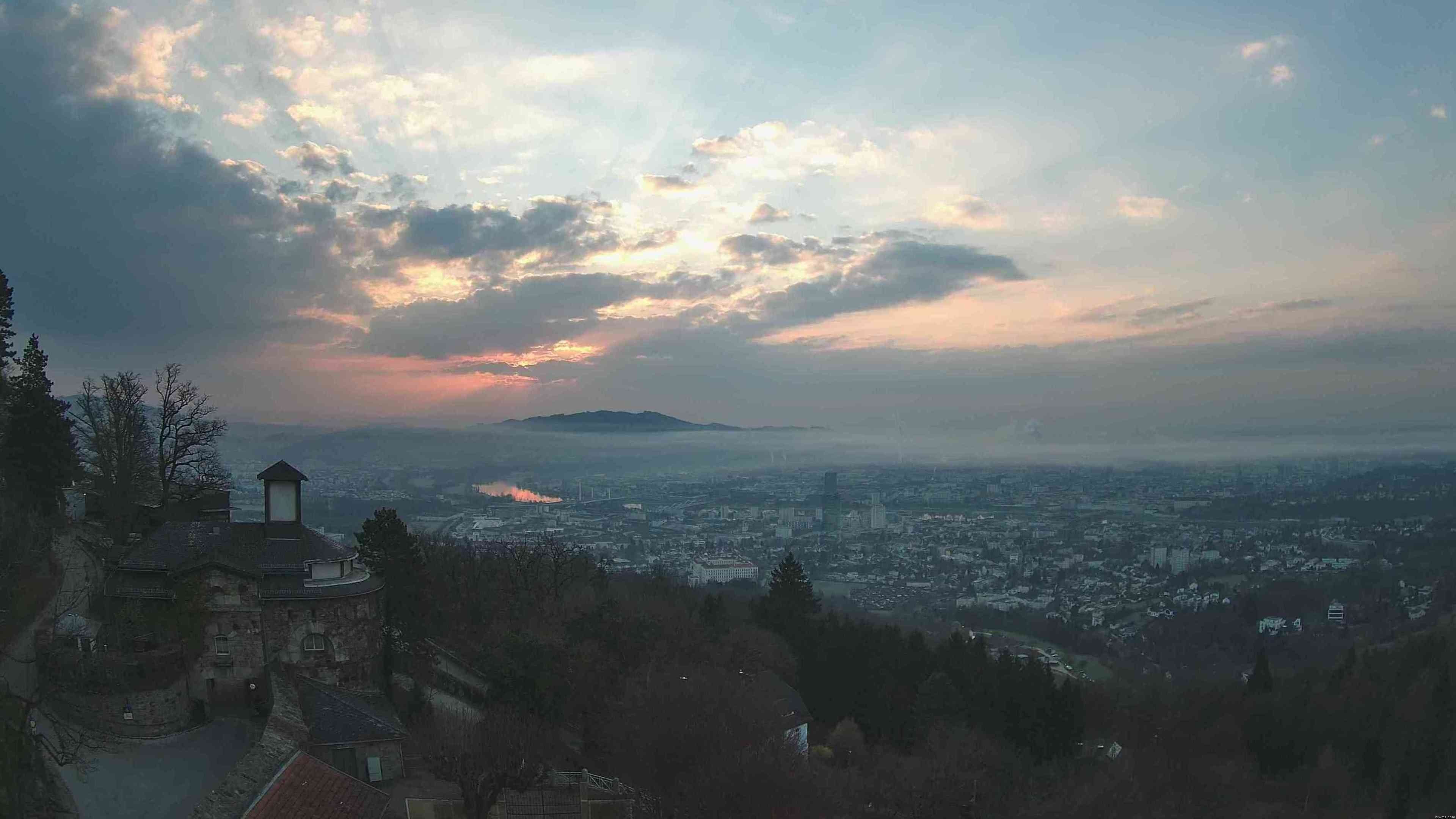 Archiv Foto Webcam Linz: Hauptplatz und Altstadt