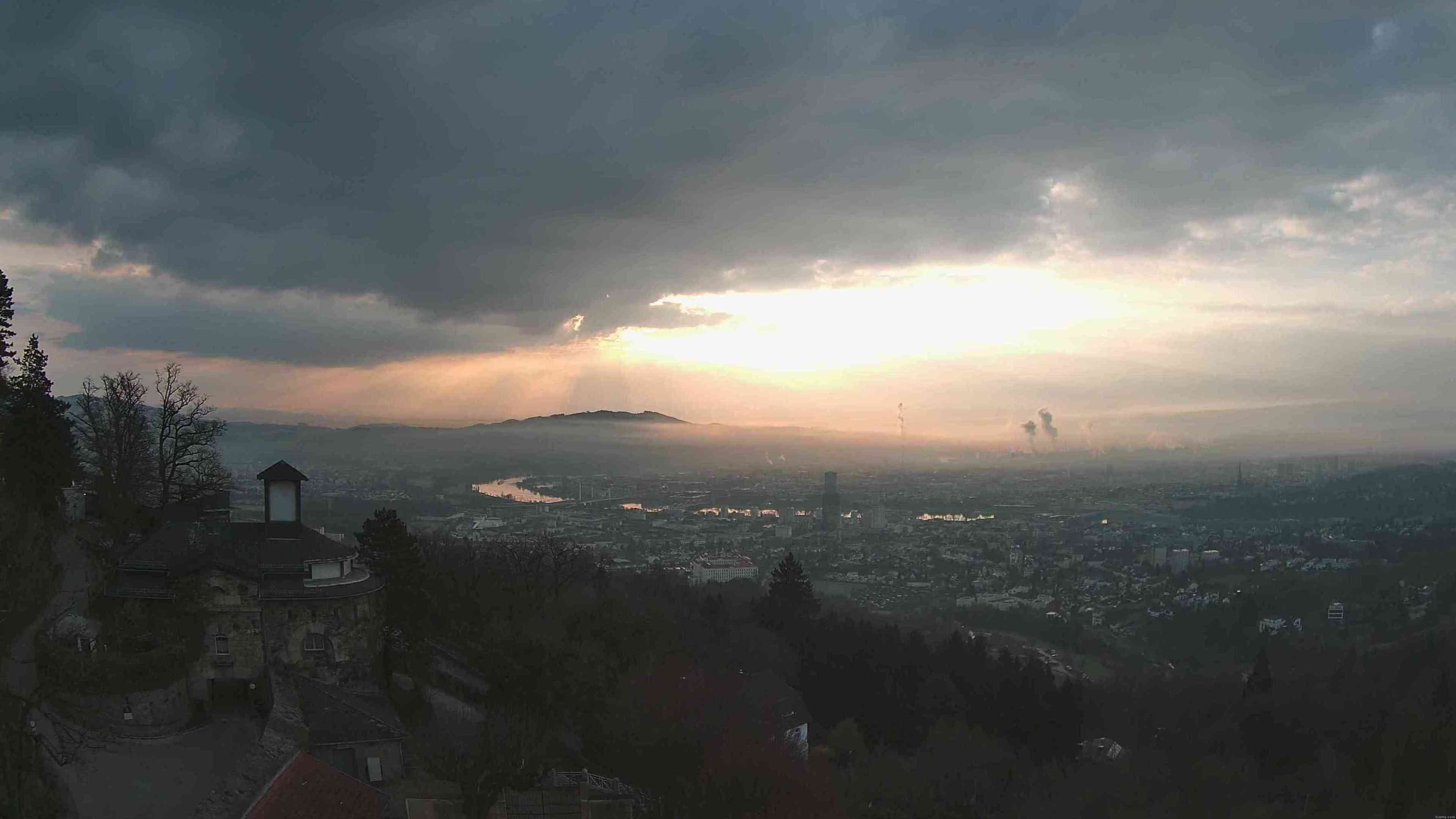 Archiv Foto Webcam Linz: Hauptplatz und Altstadt