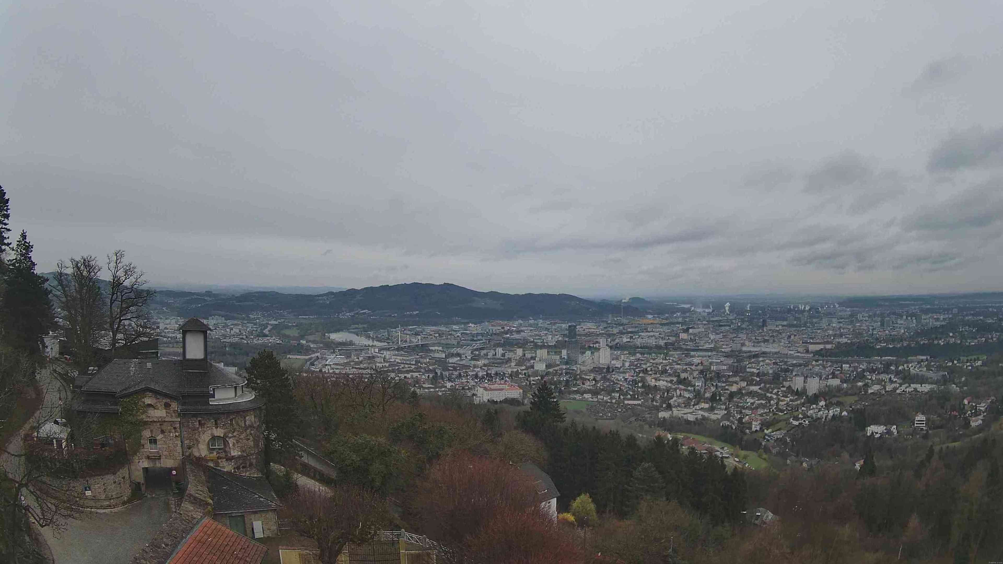 Archiv Foto Webcam Linz: Hauptplatz und Altstadt