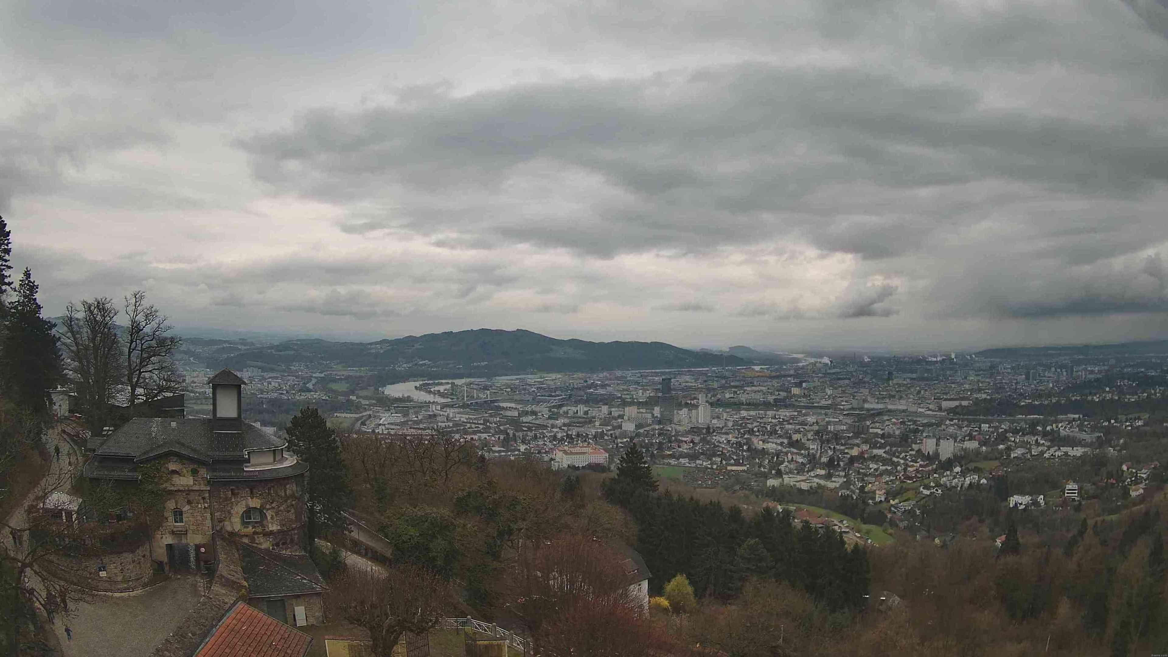 Archiv Foto Webcam Linz: Hauptplatz und Altstadt