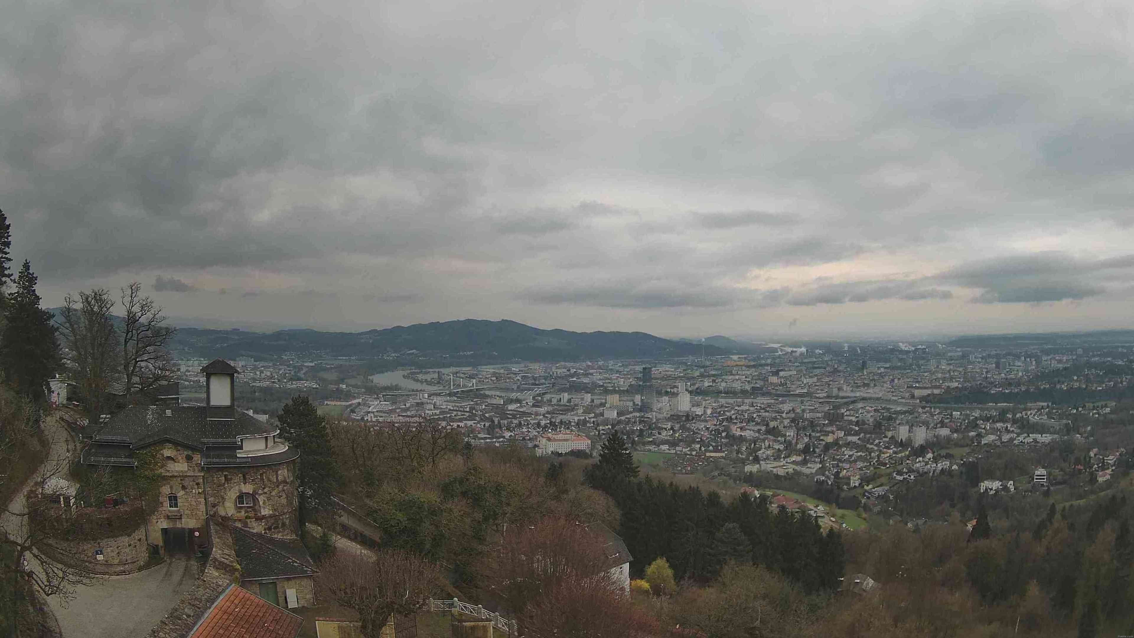 Archiv Foto Webcam Linz: Hauptplatz und Altstadt