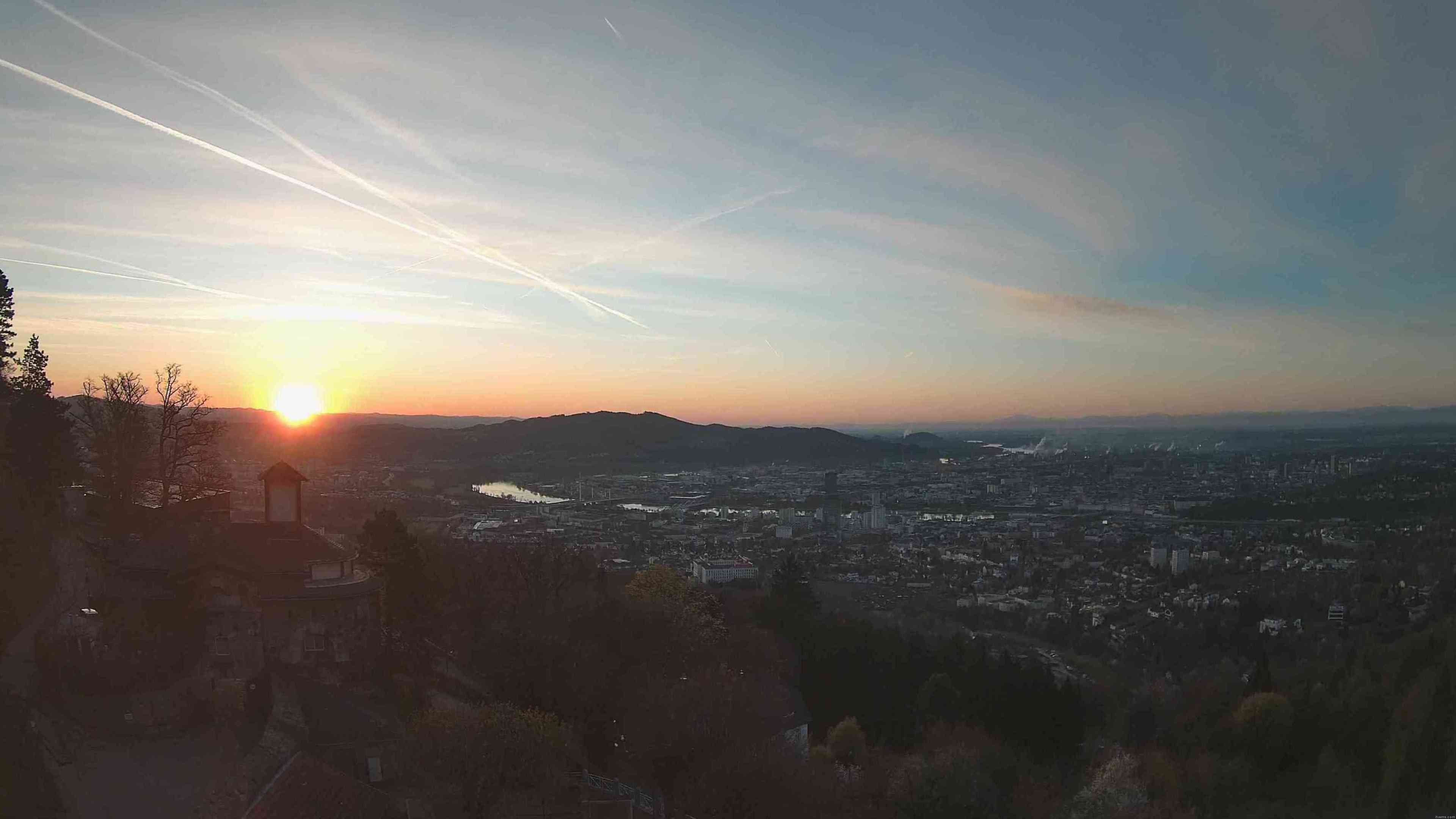 Archiv Foto Webcam Linz: Hauptplatz und Altstadt