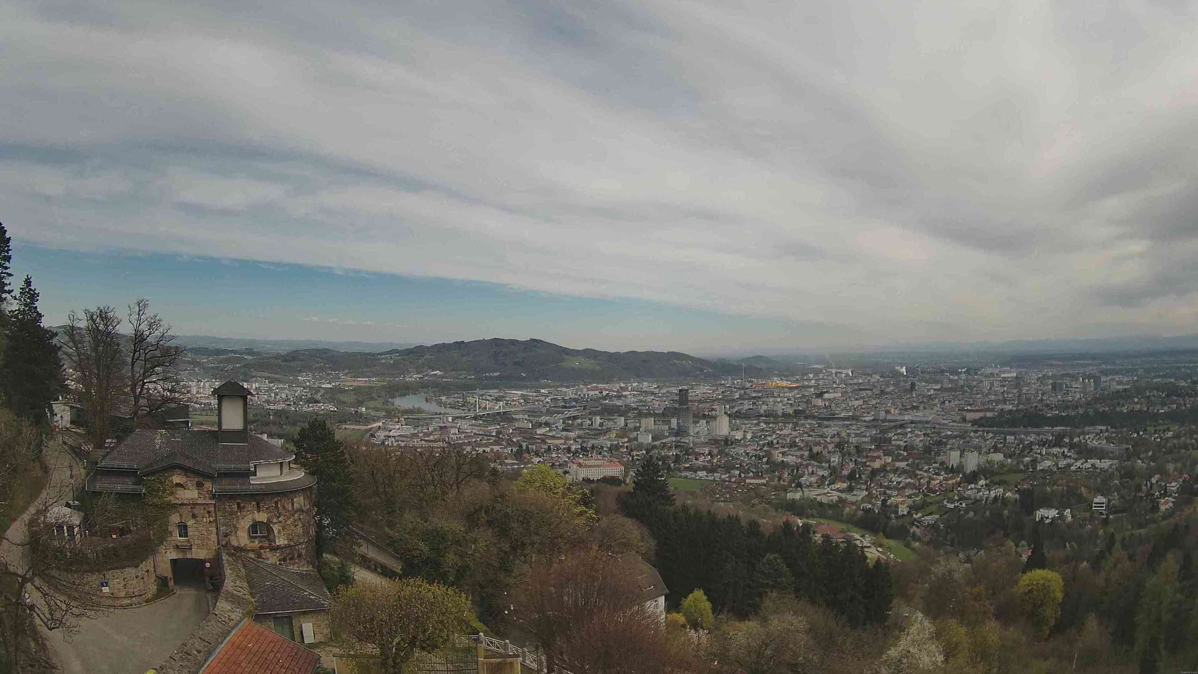 Archiv Foto Webcam Linz: Hauptplatz und Altstadt