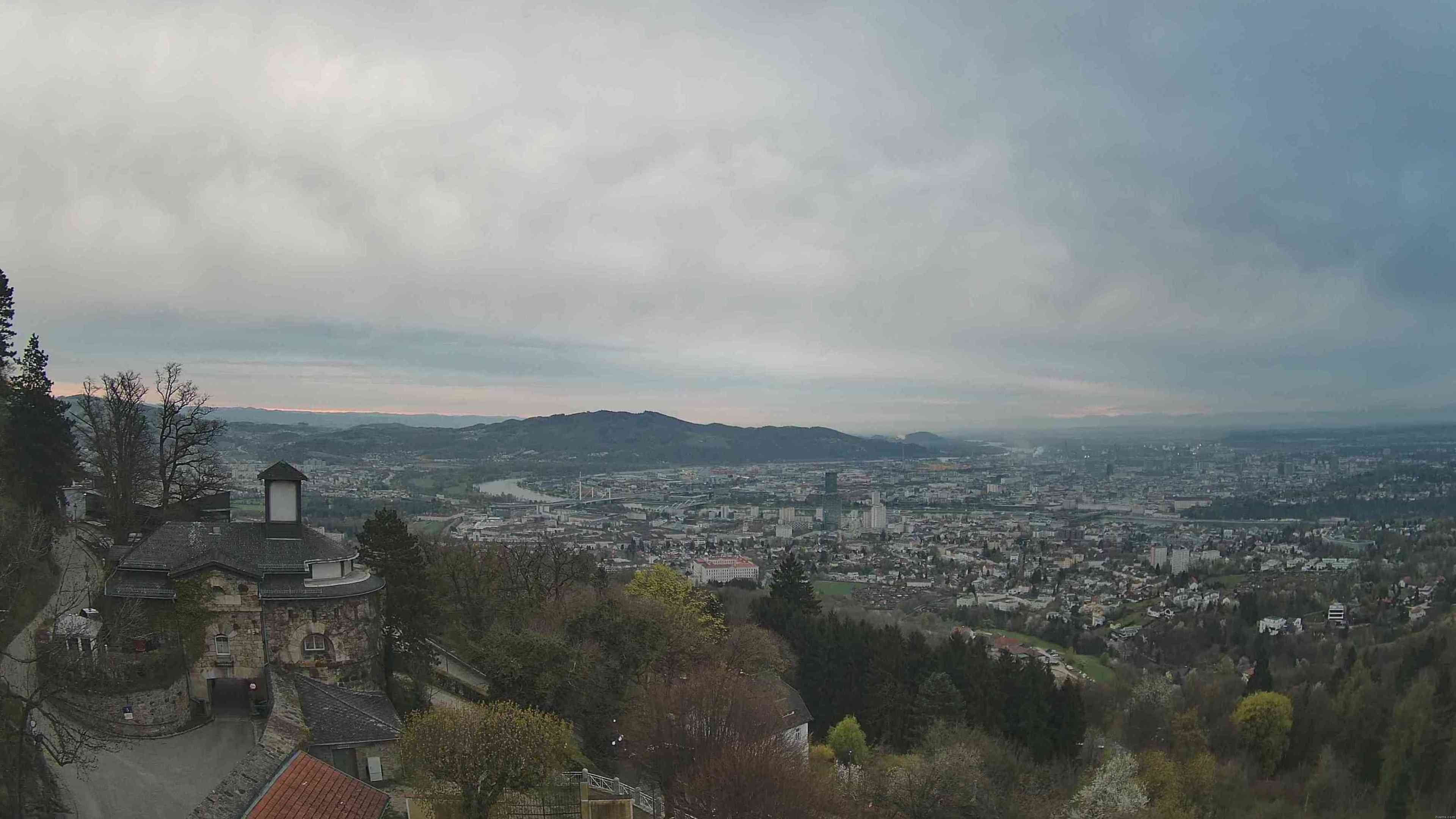 Archiv Foto Webcam Linz: Hauptplatz und Altstadt