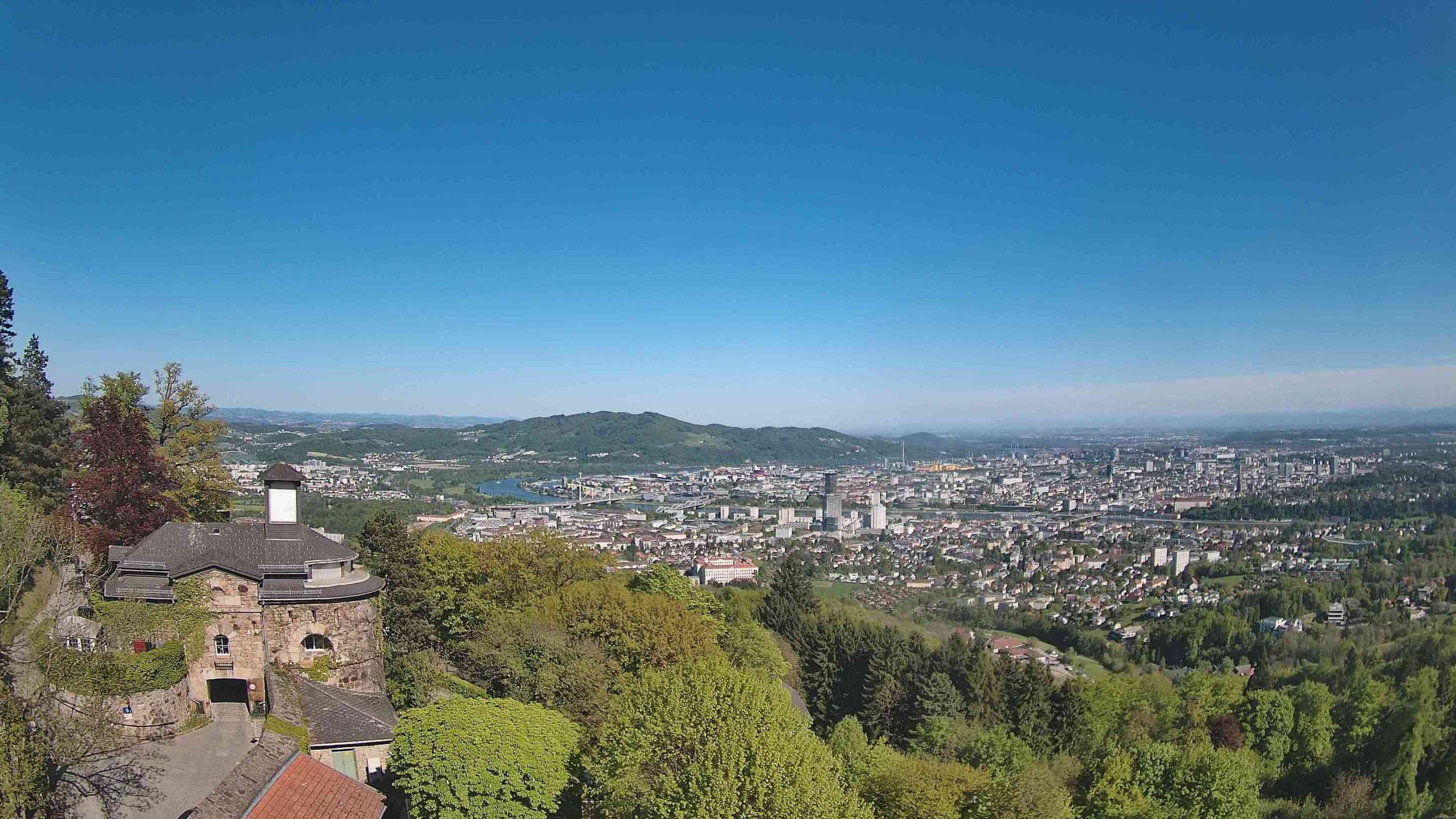 Archiv Foto Webcam Linz: Hauptplatz und Altstadt