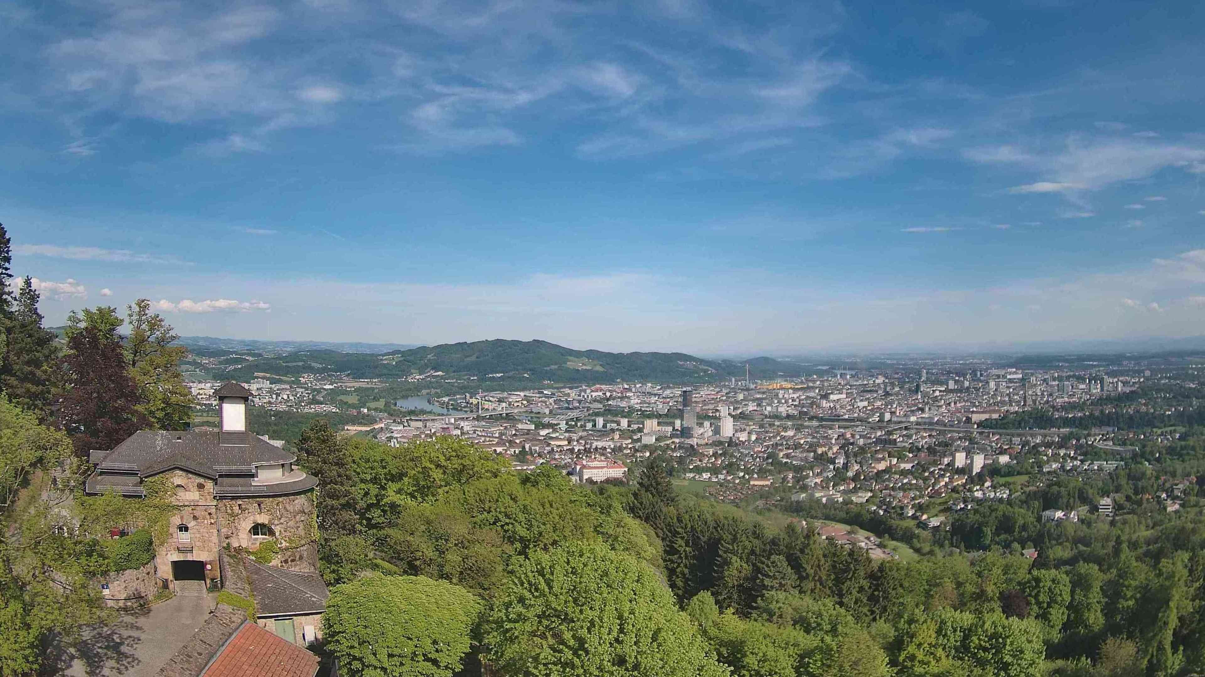 Archiv Foto Webcam Linz: Hauptplatz und Altstadt