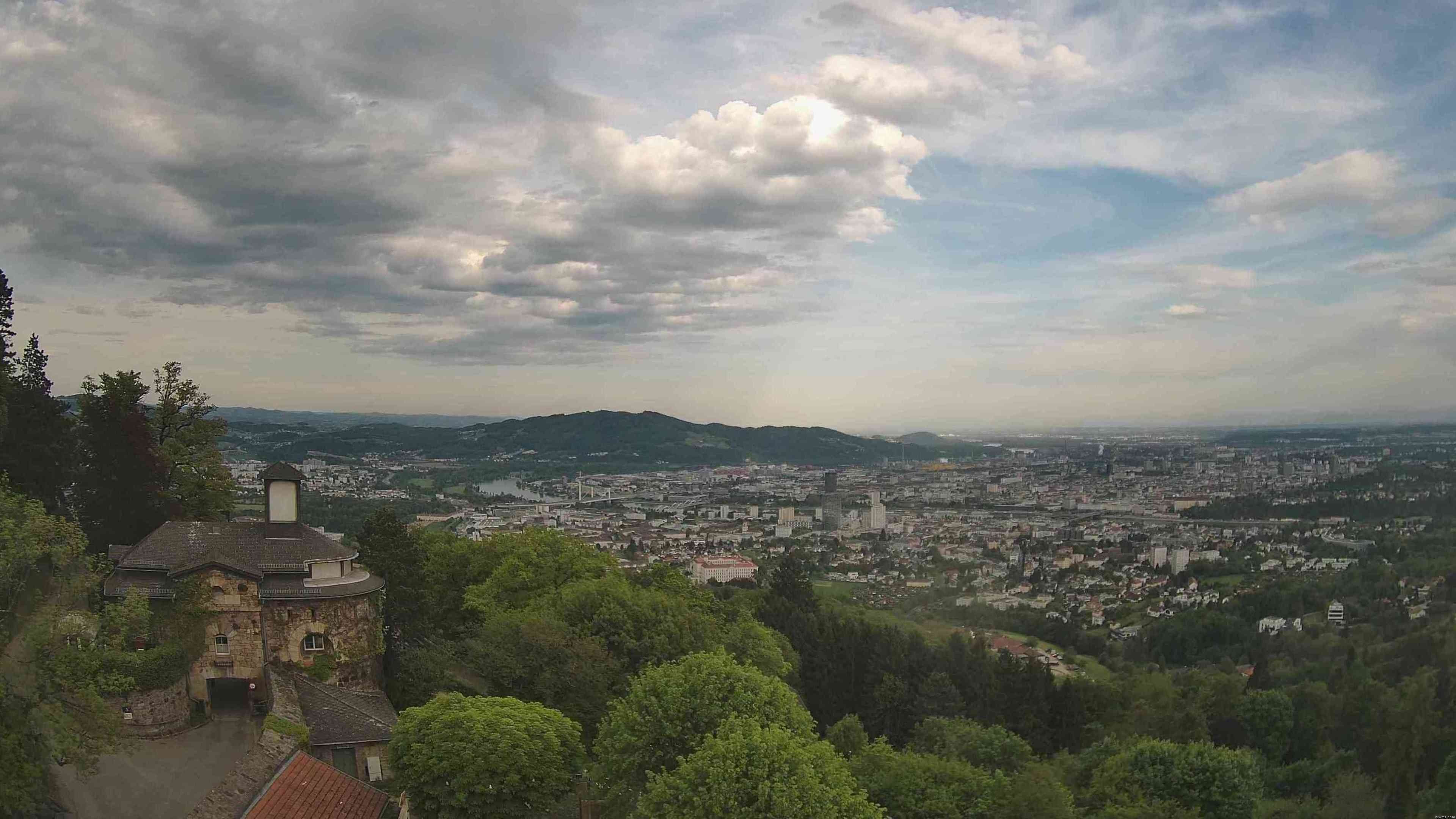 Archiv Foto Webcam Linz: Hauptplatz und Altstadt