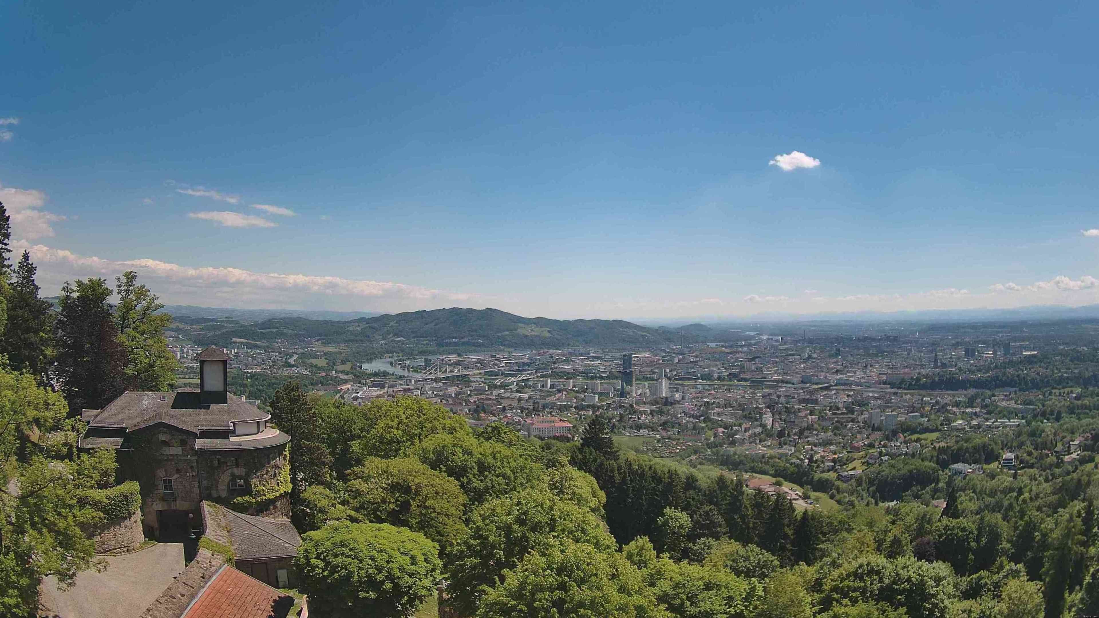 Archiv Foto Webcam Linz: Hauptplatz und Altstadt