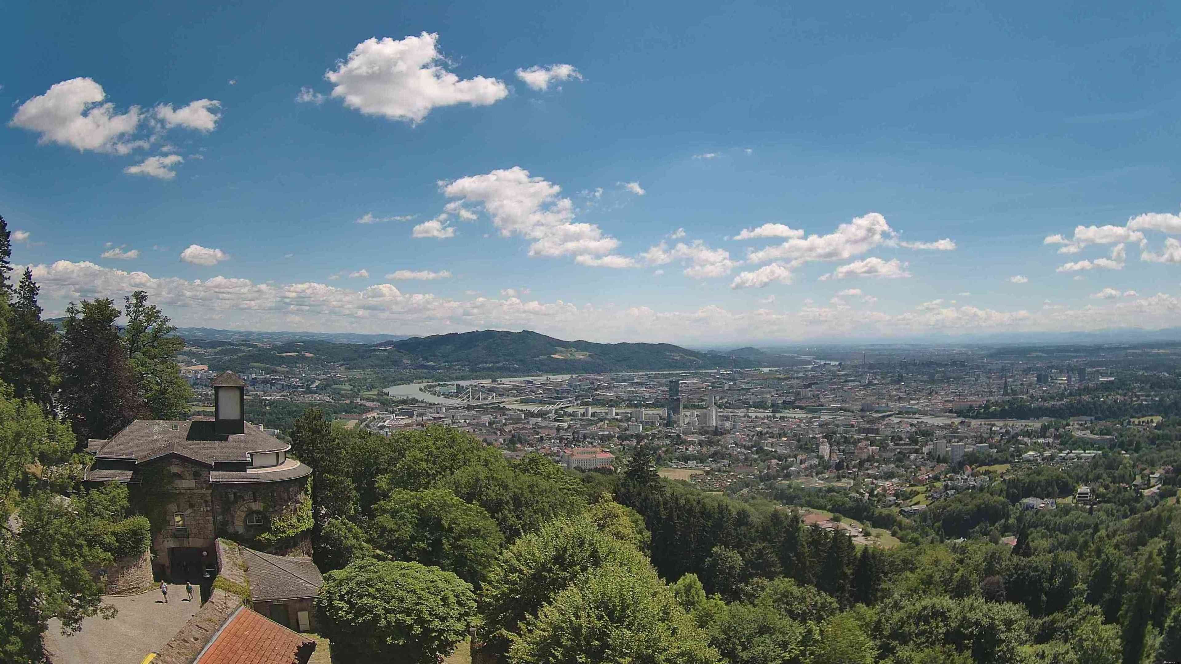 Archiv Foto Webcam Linz: Hauptplatz und Altstadt