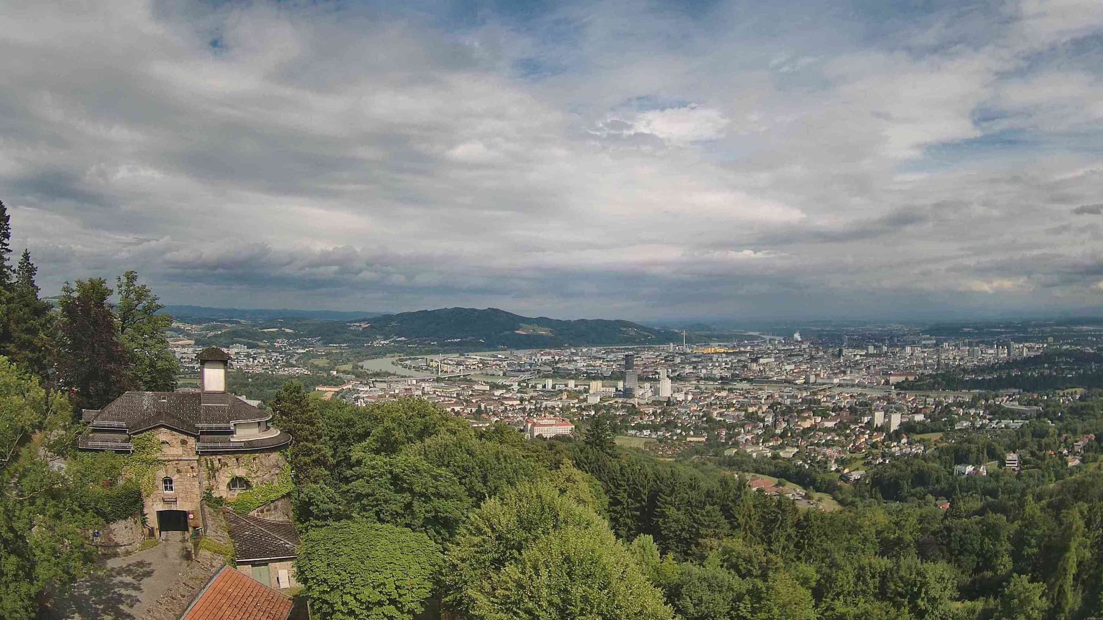 Archiv Foto Webcam Linz: Hauptplatz und Altstadt