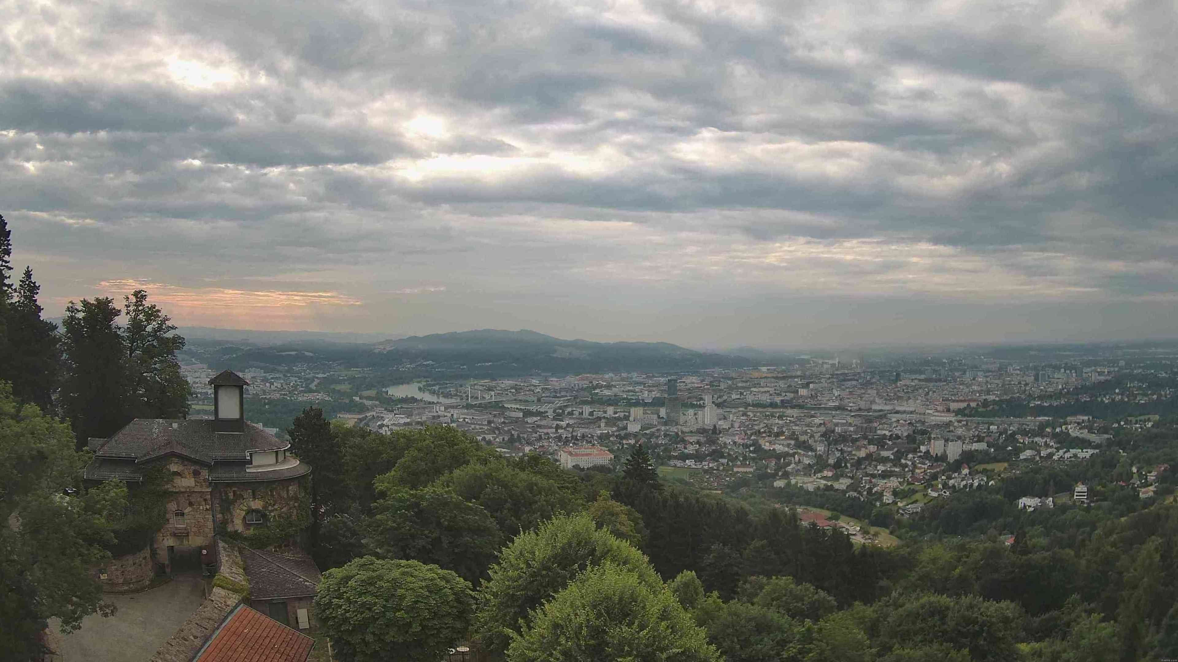 Archiv Foto Webcam Linz: Hauptplatz und Altstadt