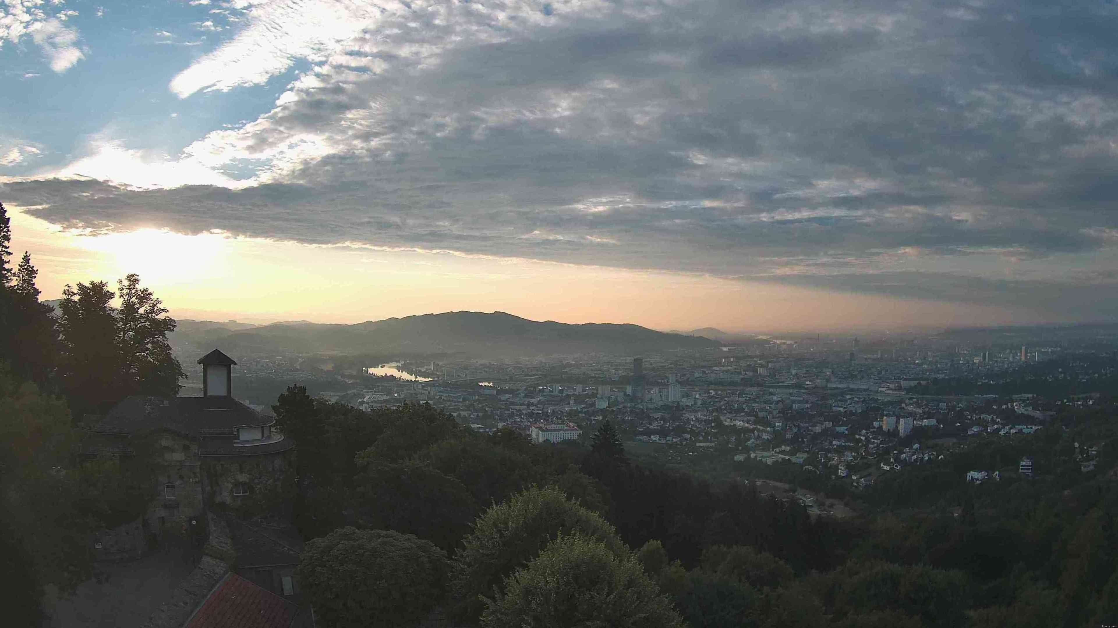 Archiv Foto Webcam Linz: Hauptplatz und Altstadt