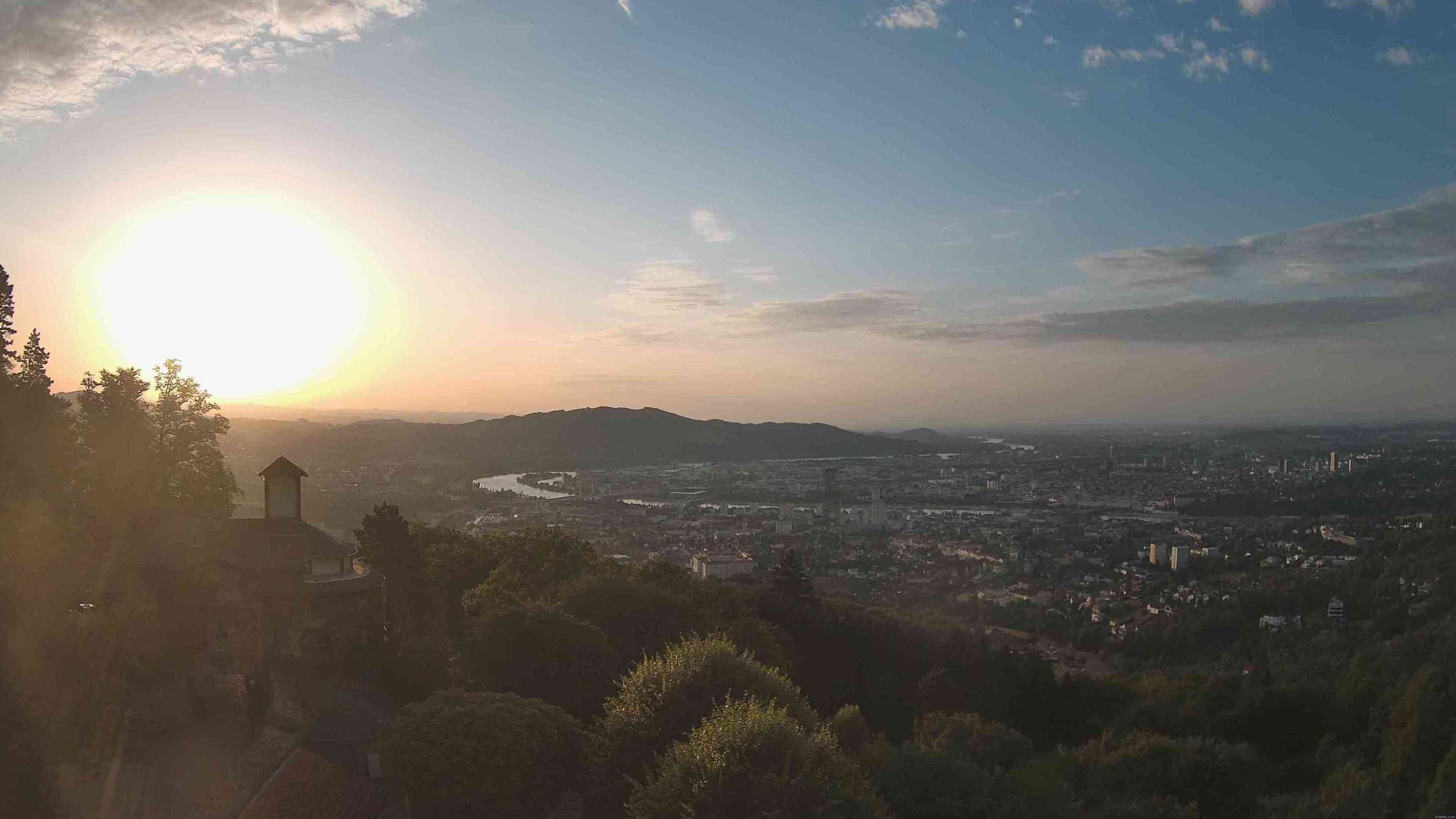 Archiv Foto Webcam Linz: Hauptplatz und Altstadt
